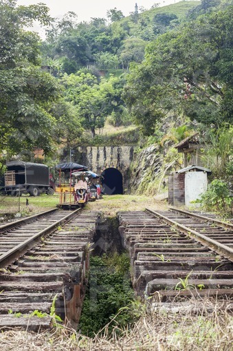 Túnel de la Quiebra,Cisneros,Antioquia / La Quiebra Tunnel,Cisneros,Antioquia